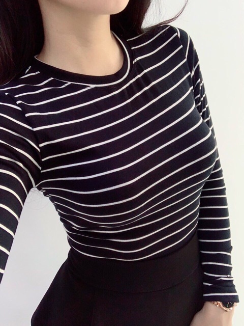 Áo thun sọc body tay dài, hình thật treo tường