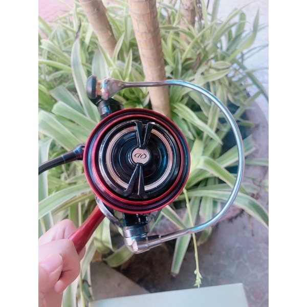 máy câu cá DAIWA emblem surf 45 scw chính hãng giá rẻ