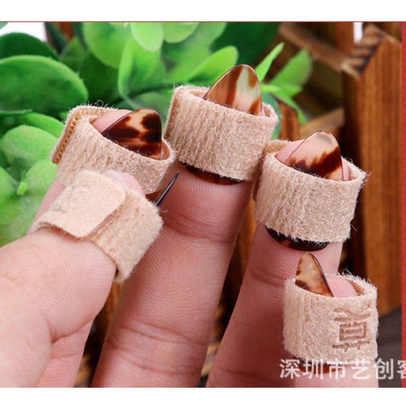 Miếng dán định vị móng guzheng không tốn keo. Có thể điều chỉnh theo kích thước ngón tay