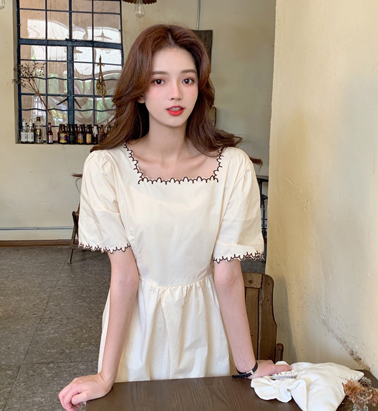 Đầm Chữ A Tay Ngắn Thêu Hoa Phong Cách Ulzzang Hàn Quốc 2 Màu Lựa Chọn | BigBuy360 - bigbuy360.vn