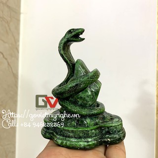 Tượng đá con Rắn phong thủy ôm tài lộc - Chiều cao 11cm - Màu xanh lục bích