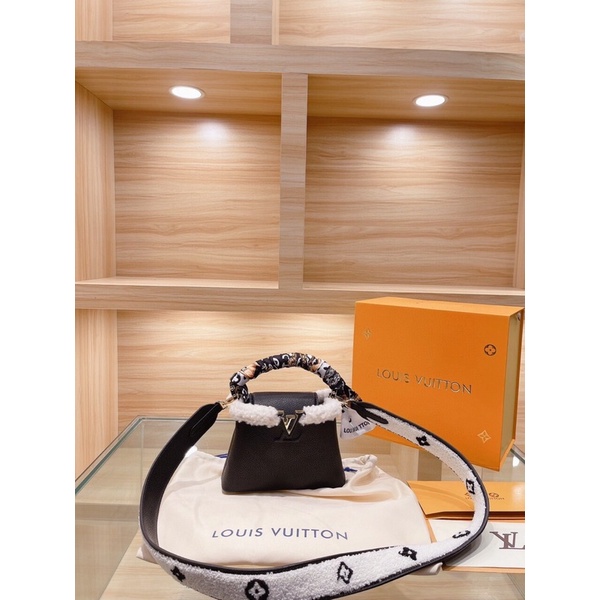Túi xách Lv LouísVuitton capucines sz 27 và sz 20 da bò