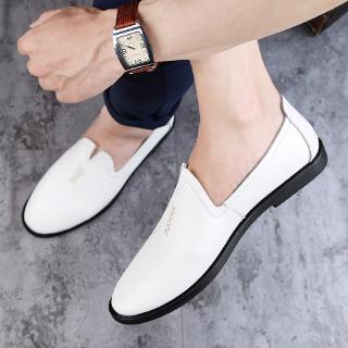Giày da màu trắng dành cho nam giới