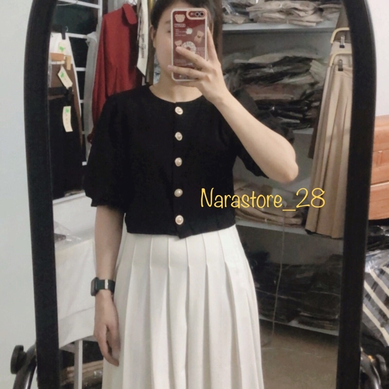 Áo croptop nữ tay phồng cổ tròn đính khuy tròn sang trọng, áo sơ mi nữ ngắn tay chất vải xốp thoáng mát DVT