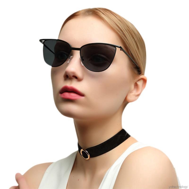 Kính mát gọng kim loại đỏ phong cách vintage | BigBuy360 - bigbuy360.vn