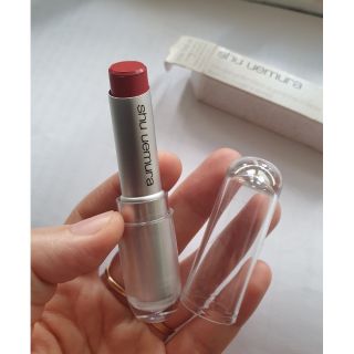 Son Lì Shu Uemura màu 955 - đỏ nâu ánh hồng