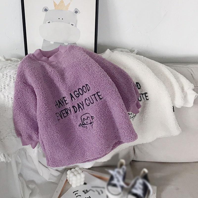 Áo sweater thêu họa tiết xinh xắn theo phong cách mùa đông hàn quốc