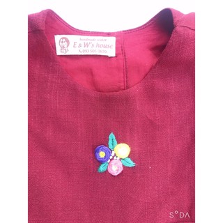 Đầm linen hồng 7t thêu tay