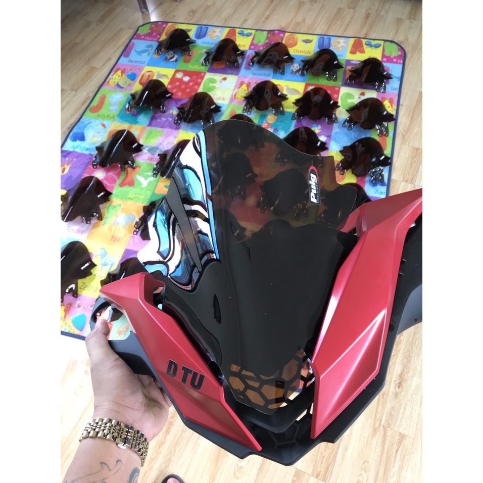 mão winner x v3, kính chắn gió kiểu bmw độ winner x v3