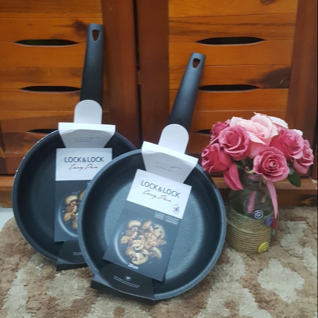 Chảo chống dính Lock & Lock 20cm
