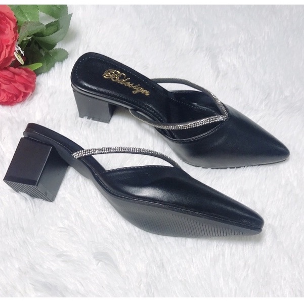 Sục nữ sục cao gót mũi nhọn gót vuông 5cm 2 màu đen kem quai đính đá sành điệu thời trang mã M08