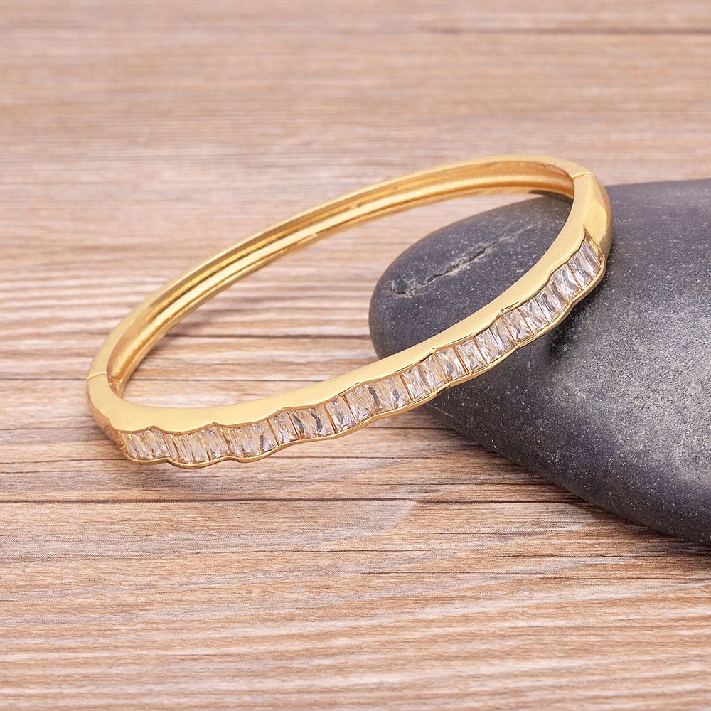 Vòng Tay Đính Đá Zircon Thời Trang Cho Nữ
