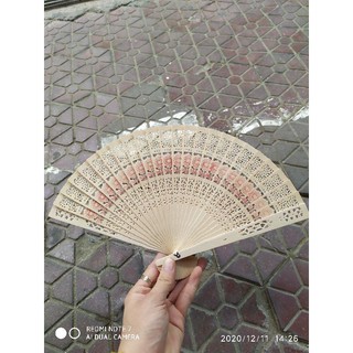 Quạt gỗ trang trí oản 2 màu đỏ và gỗ (Giá 1 cái)
