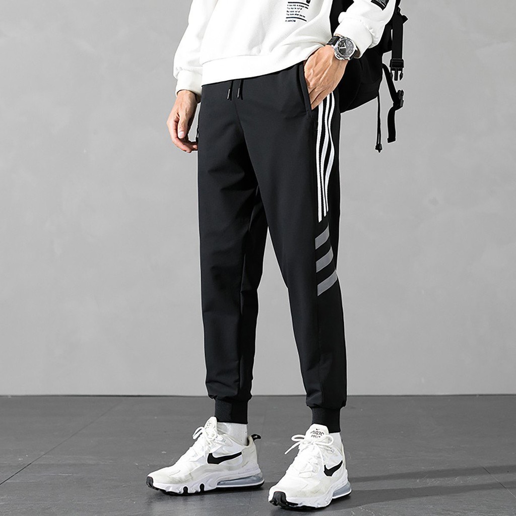 Quần Jogger Nam bo gấu phối sọc phong cách thể thao, chất liệu Polysiter dày đẹp | BigBuy360 - bigbuy360.vn