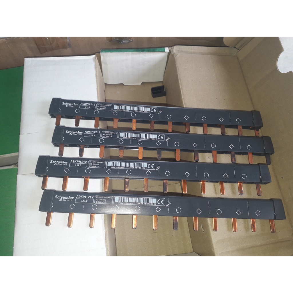Thanh lượt A9XPH212 2P-100A Schneider