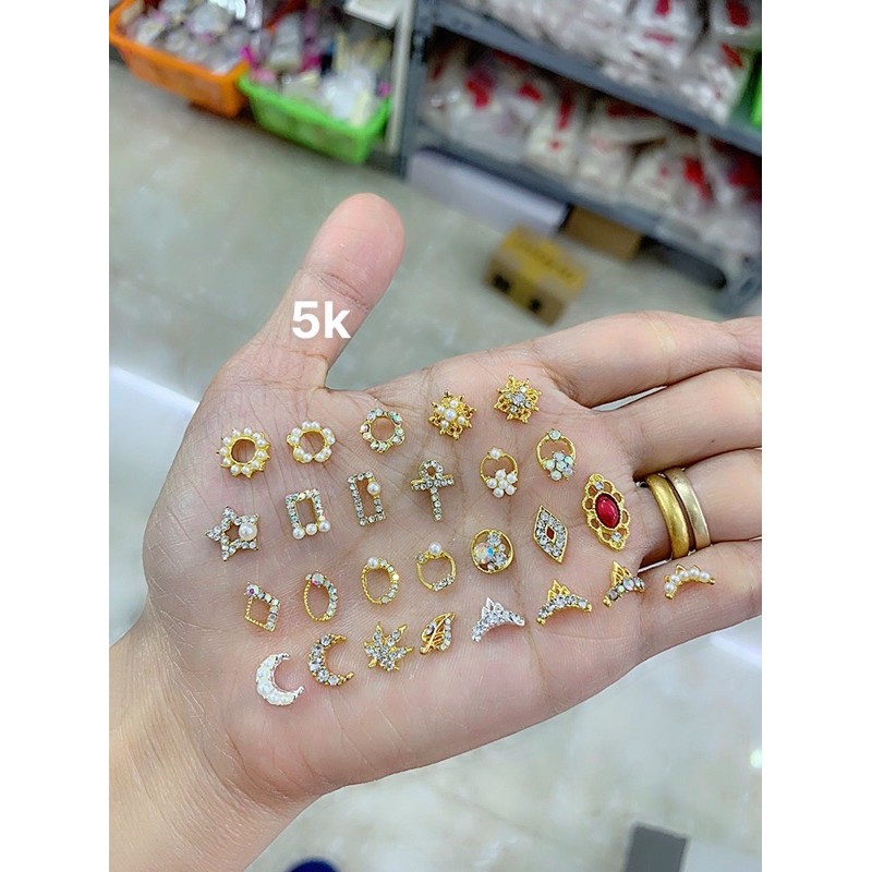 charm móng cao cấp
