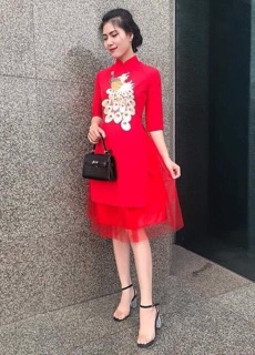 Áo dài cách tân thêu chim