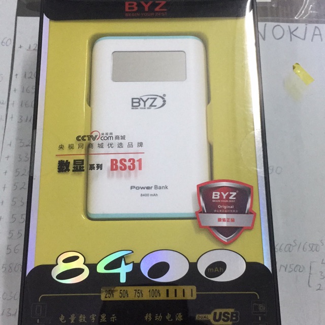 Sạc dự phòng BYZ BS-31(dung lượng 8400mAh, thanh lí không bảo hành)