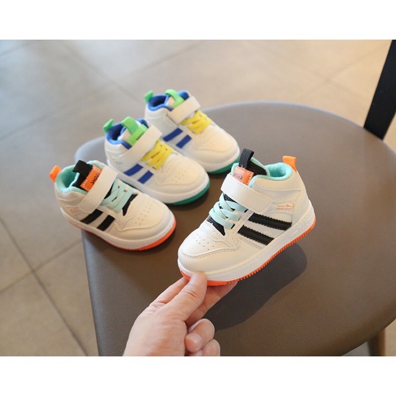 GIẦY SNEAKER LÓT NHUNG SIÊU ẤM CHO BÉ TRAI BÉ GÁI