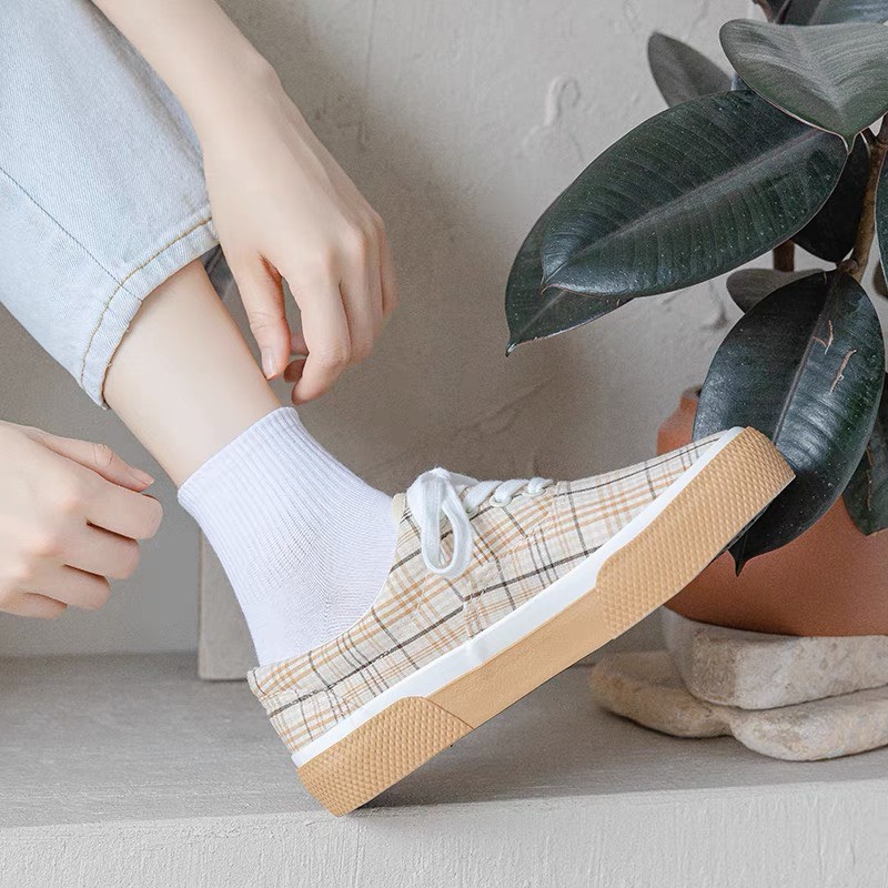 Tất nữ cổ ngắn nhún hàn quốc đẹp cao cấp cute màu trắng đen SHOESCARE T1