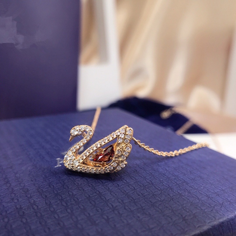 Vòng cổ Mặt Thiên Nga Có Hộp Quà