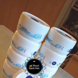 Kem dưỡng da Nivea Soft (Đức)