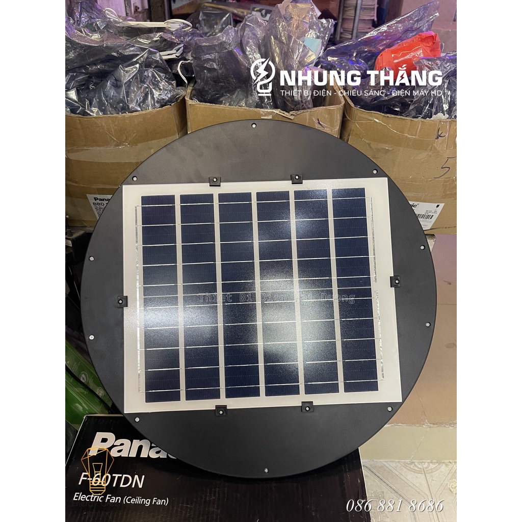 Đèn Cao Áp Năng Lượng Mặt Trời Đĩa Bay UFO - Công Suât 300w - 8 Ô Led Siêu Sáng - Chống Nước IP66 - Có Điều Khiển Từ Xa