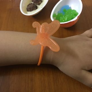 Trứng Kinder Joy - Trứng thần kỳ