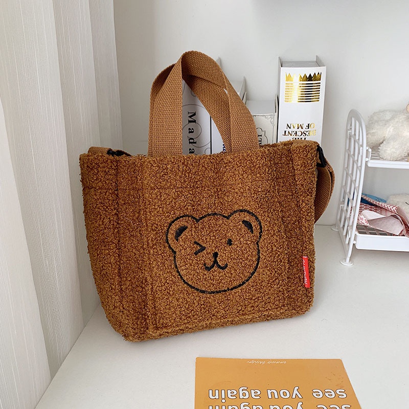 Túi Tote Đeo Chéo Nữ Cute Hình Thêu Gấu Dễ Thương Vải Lông Mềm Cỡ Lớn