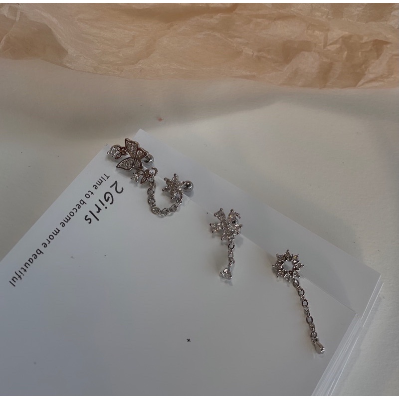 1 chiếc bông tai đính đá dáng dài Thép y tế ảnh shop chụp