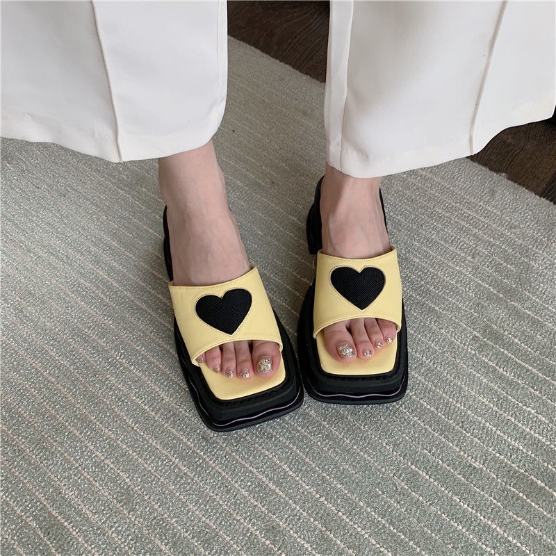 Dép Sandal Đế Dày Thời Trang Mùa Hè Phong Cách Mới Dễ Phối Đồ Cho Nữ
