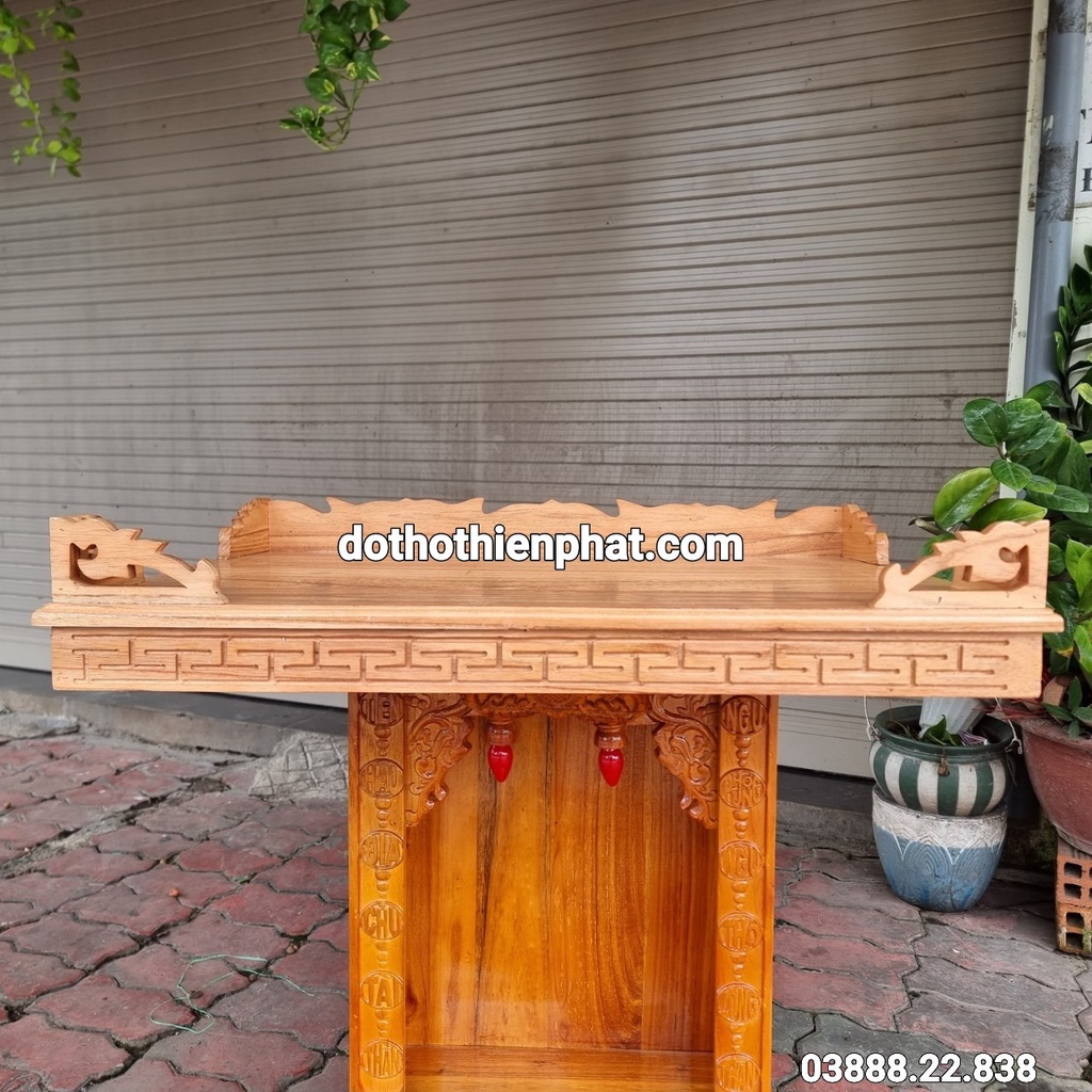 Bàn thờ treo tường gỗ xoan ngang 60 cm đế  gồm 1 bộ ke rất đẹp mẫu mới