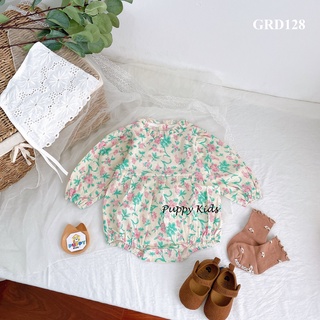Áo liền quần dành cho em bé gái hoa.