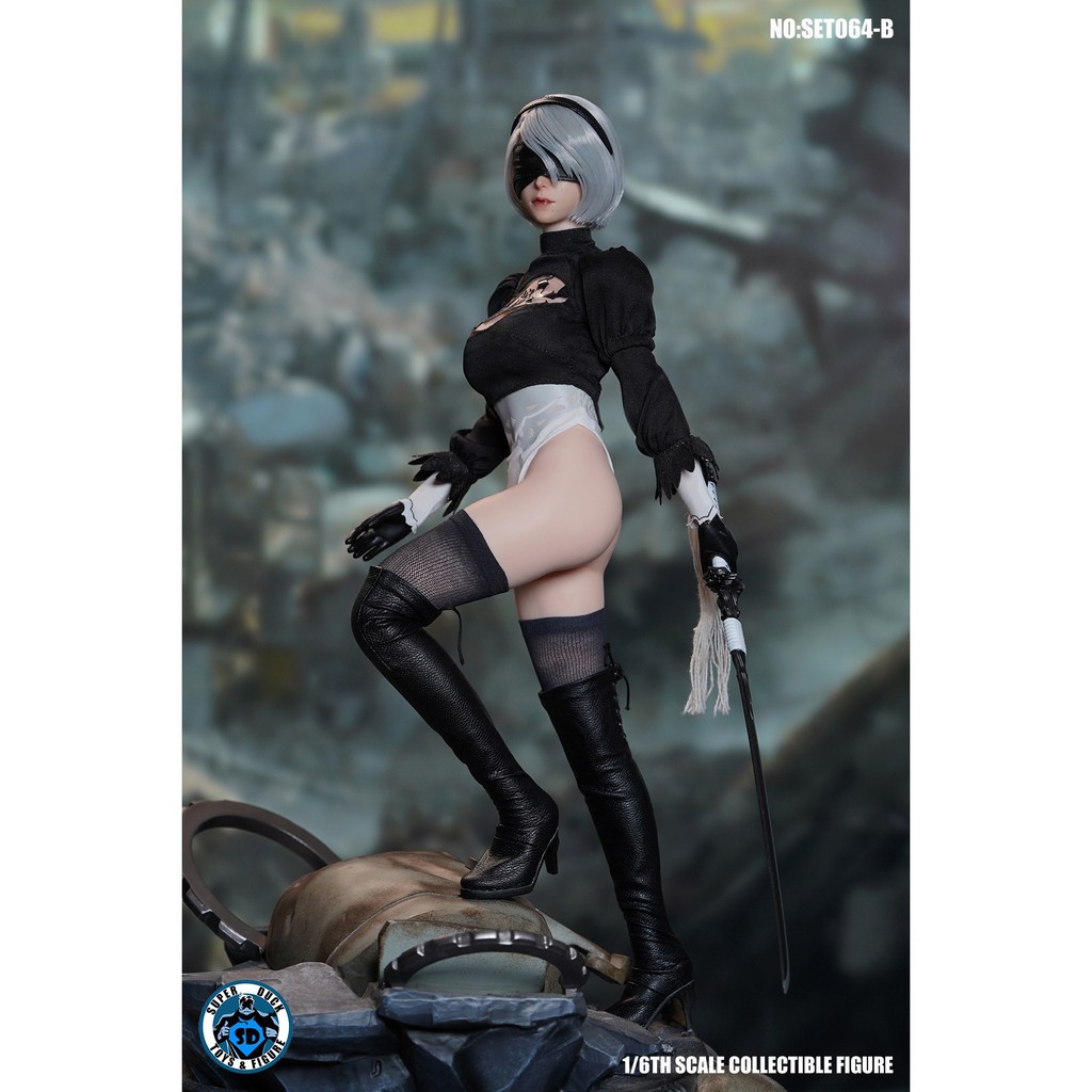Mô hình figure 1:6 Super Duck 2B trong game NieR: Automata dùng Body S42A