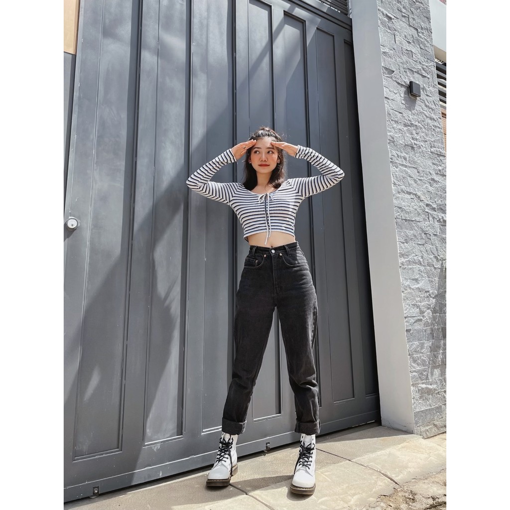 Anniegals - Áo croptop sọc xanh tay dài - Blue Striped Top
