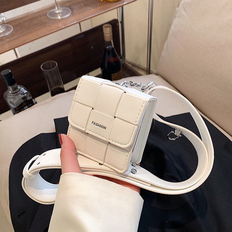 Túi Đeo Chéo Mini Thời Trang Mùa Hè Dễ Phối Đồ Với 5 Kiểu Dáng Khác Nhau