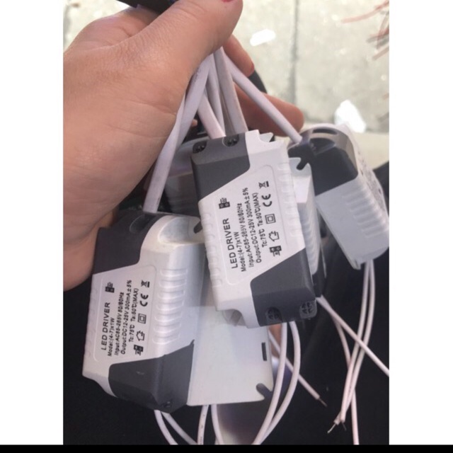 Chấn lưu 7w 3 mầu