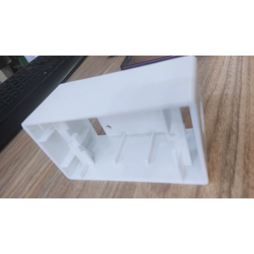 BỘ Ổ CẮM ĐIỆN ÂM TƯỜNG CÓ NẮP