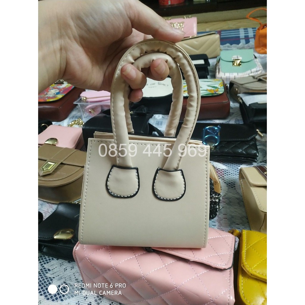 Túi xách nữ form nhỏ thời trang hai màu đen & be | BigBuy360 - bigbuy360.vn