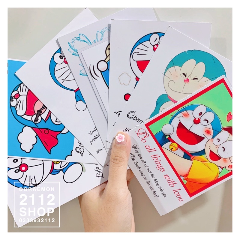 1 Tấm bìa ảnh Doraemon trang trí tường, decor, chụp ảnh kích thước 9x12cm Flashcard trích dẫn ýnghĩa song ngữ Anh - Việt