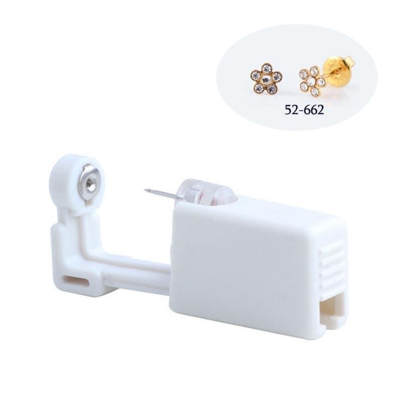 Bấm lỗ tai 1 lần, có gói sát khuẩn