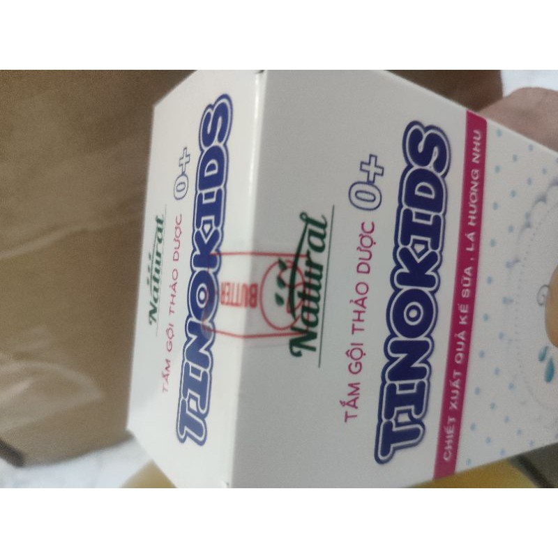 Nước tắm cho bé Tinokids