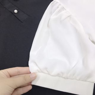 Sơ mi nút ngọc cổ ren
