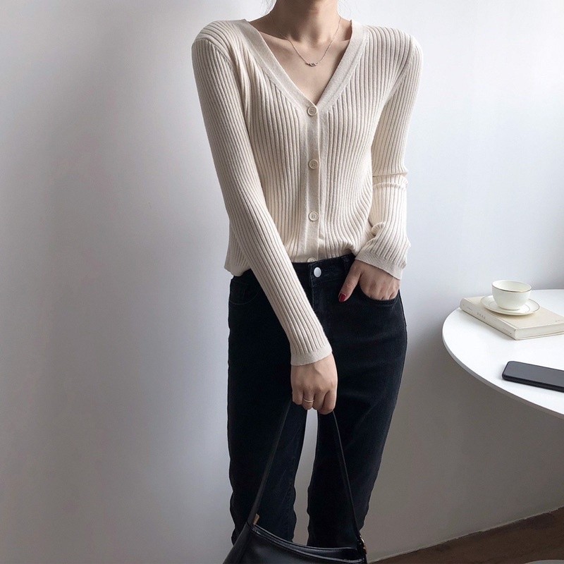 áo thun gân cổ V tay dài