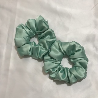 Mal scrunchies