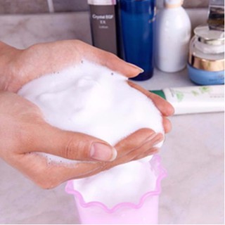 Cốc tạo bọt rửa mặt