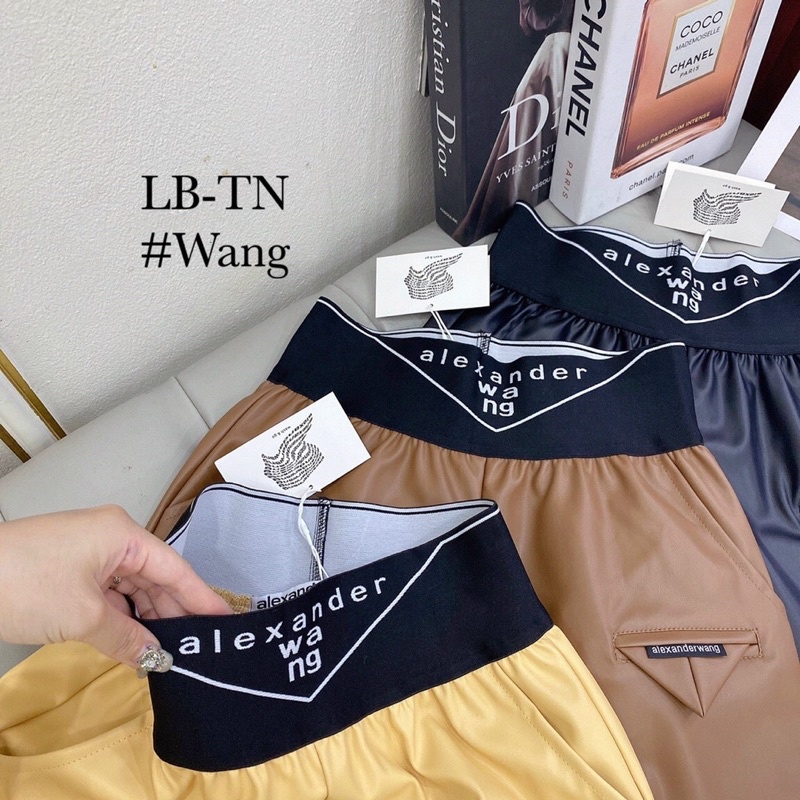 Quần short da cạp chun chữ họa tiết siêu hot TVWag