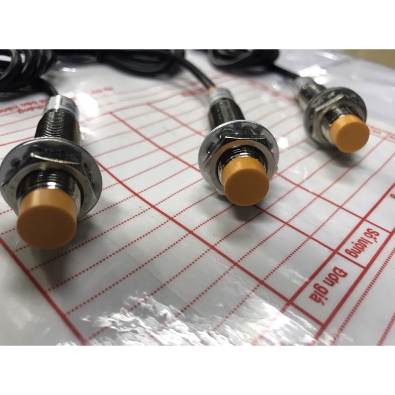 Cảm biến từ sắt phi 12 NPN: PNP: AC /NO.NC