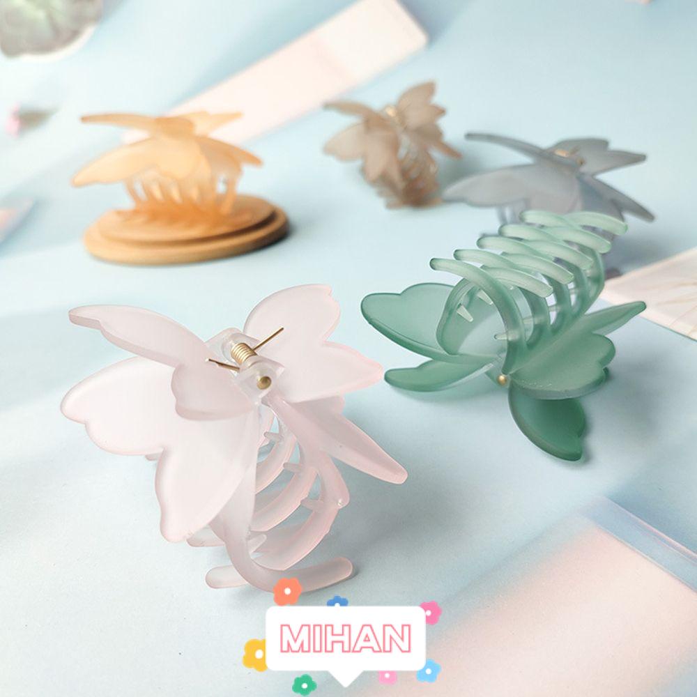 Kẹp Tóc Hình Bướm Chất Liệu Acrylic MIHAN1