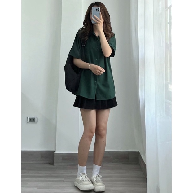 Áo Sơ Mi Trơn Tay Ngắn Xanh Lá Form Rộng Nam Nữ Unisex